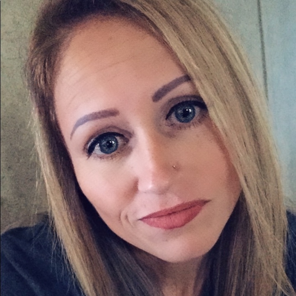 Meet your Posher, Kelly